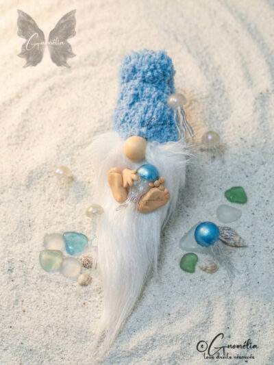 Méduso, gnome aquatique de Gnomélia dans son monde de la mer